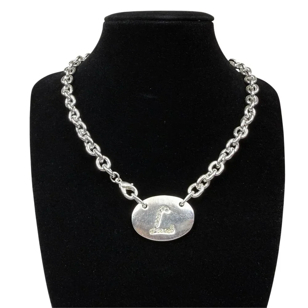Does not apply chunky silver